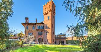 고급 성 매물, 보고마네로