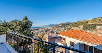 Вилла с видом на море в Велегрозии